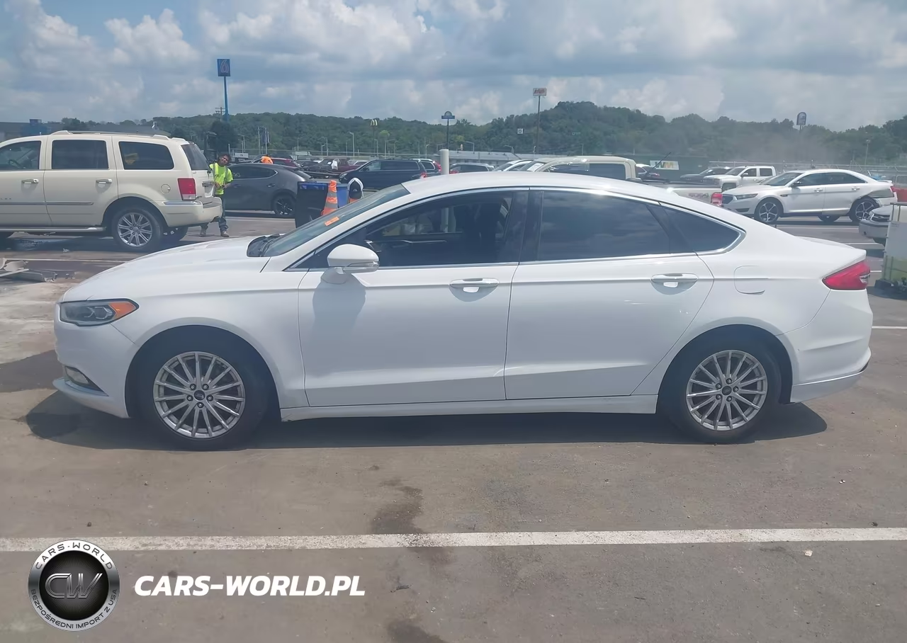 2017 Ford Fusion Se VIN:3FA6P0HD3HR130322 - 13