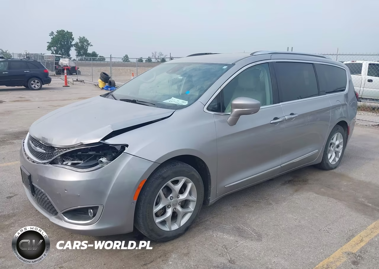 2017 Chrysler Pacifica Touring-L Plus VIN:2C4RC1EG7HR804887 - 2