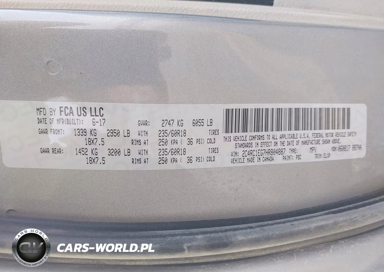 2017 Chrysler Pacifica Touring-L Plus VIN:2C4RC1EG7HR804887 - 9