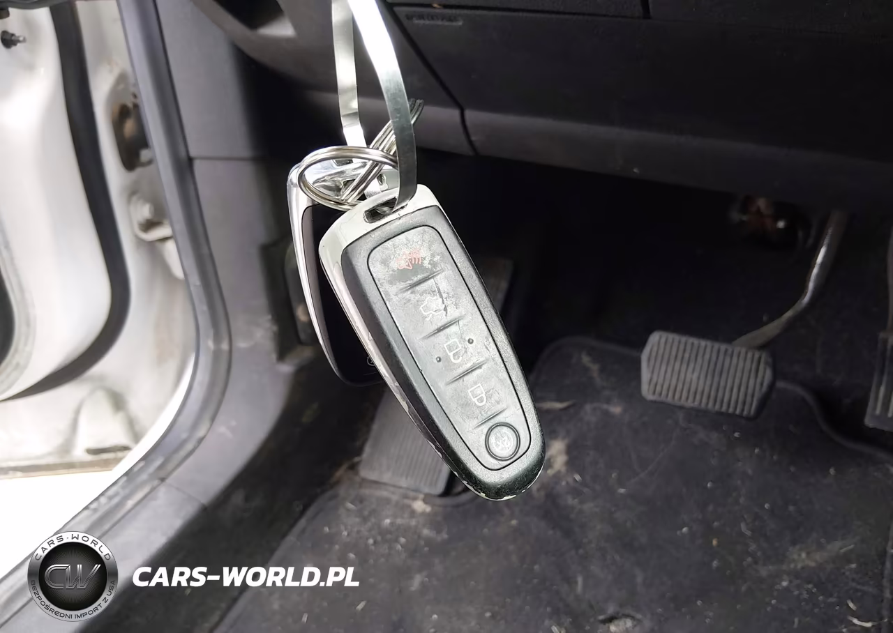 2016 Ford Escape Titanium VIN:1FMCU9J95GUC88907 - 11