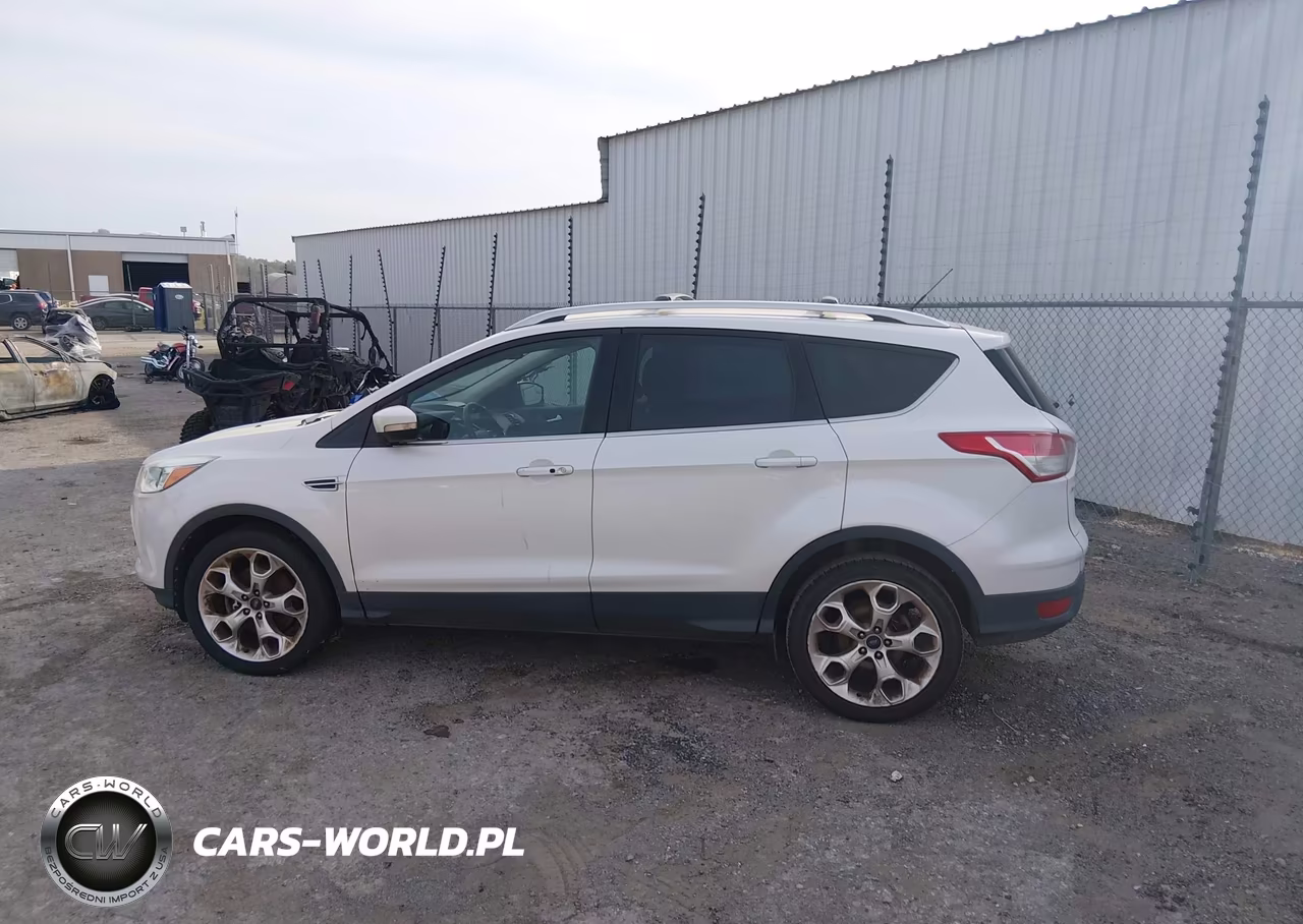 2016 Ford Escape Titanium VIN:1FMCU9J95GUC88907 - 14