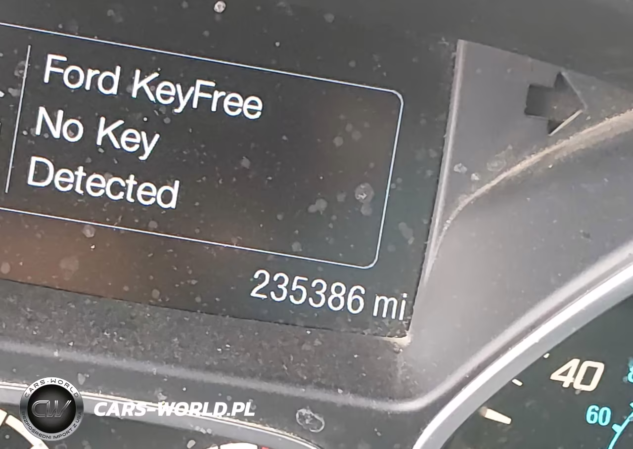 2016 Ford Escape Titanium VIN:1FMCU9J95GUC88907 - 15
