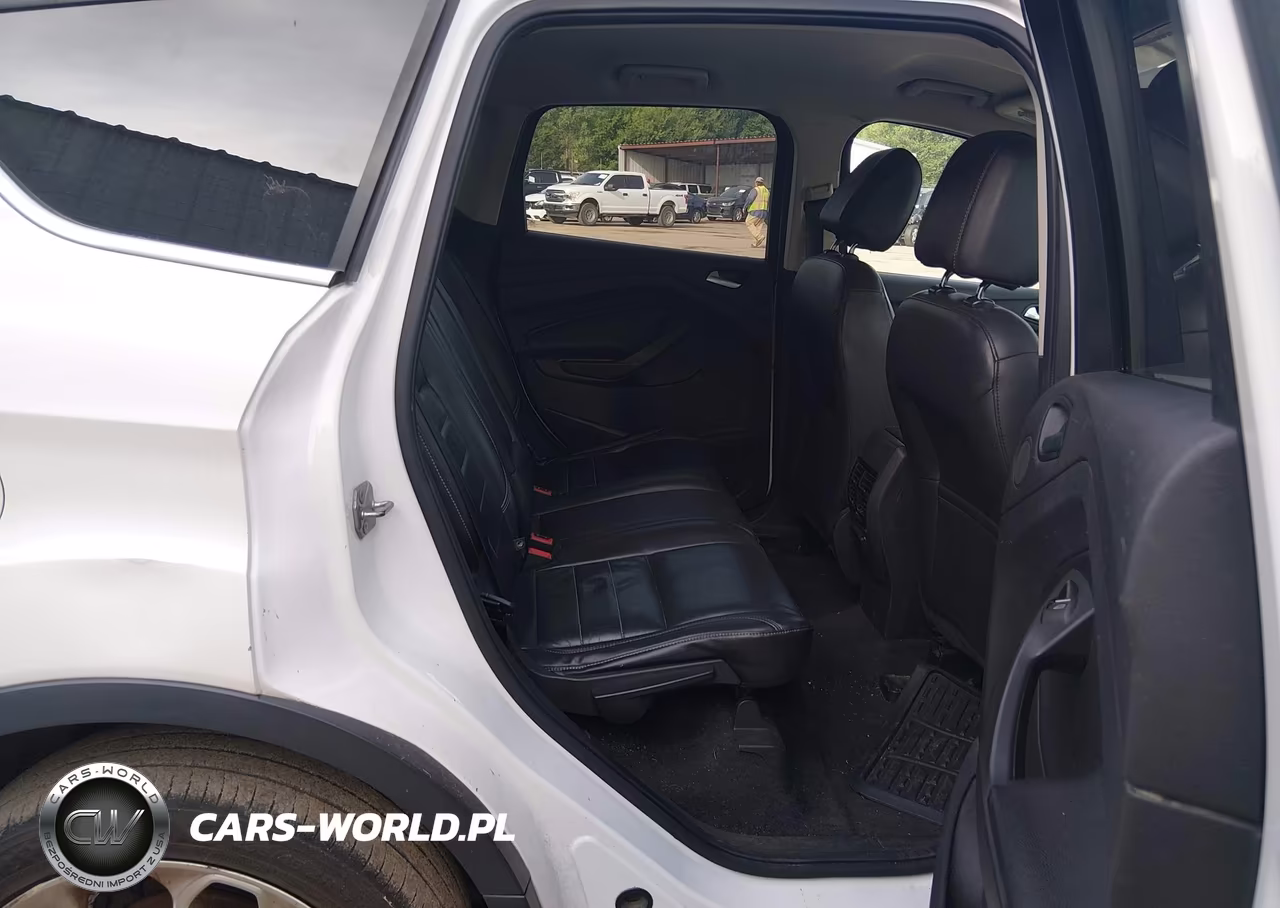 2016 Ford Escape Titanium VIN:1FMCU9J95GUC88907 - 8