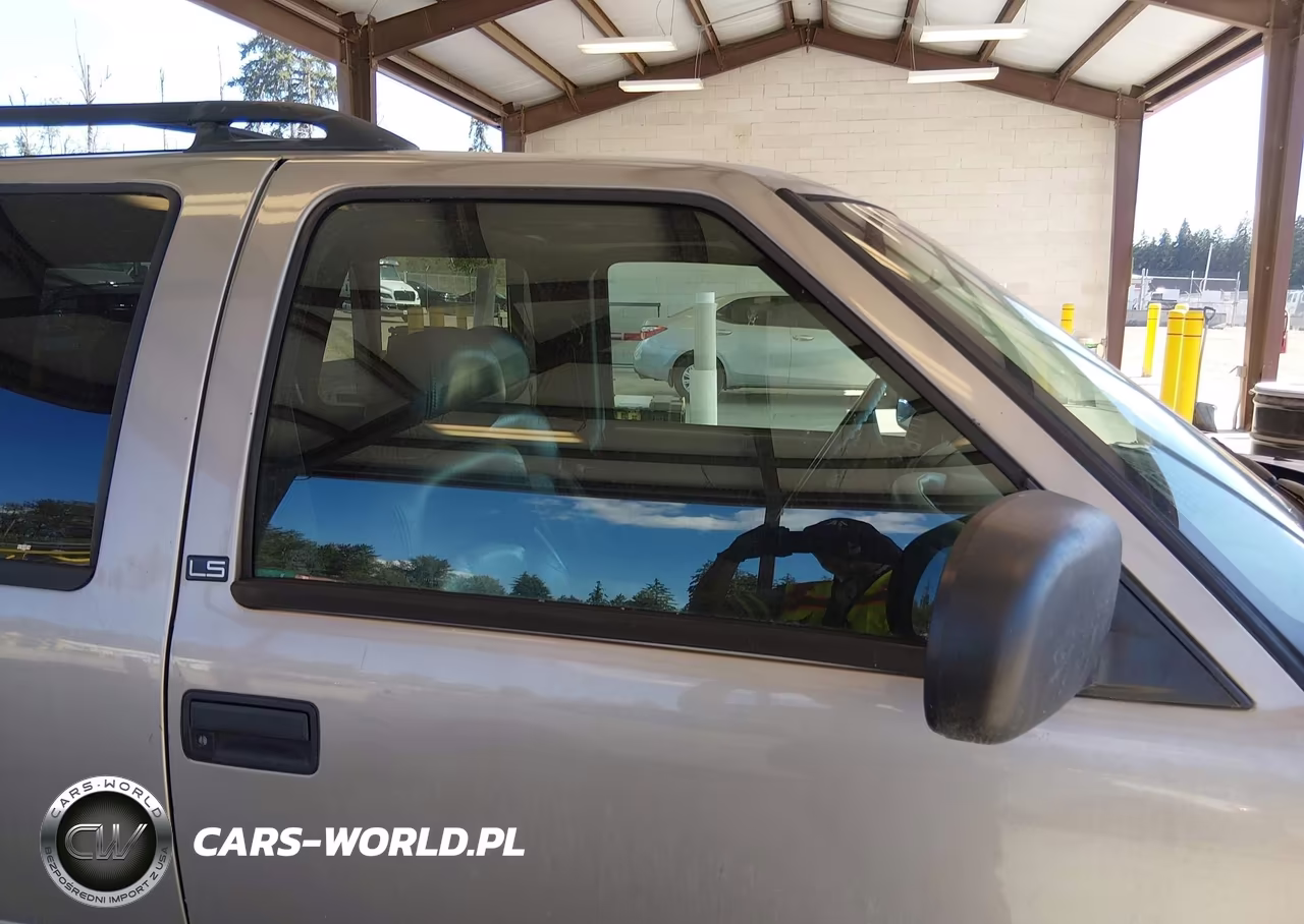 1999 Chevrolet Blazer Lt VIN:1GNDT13W0X2235762 - 14