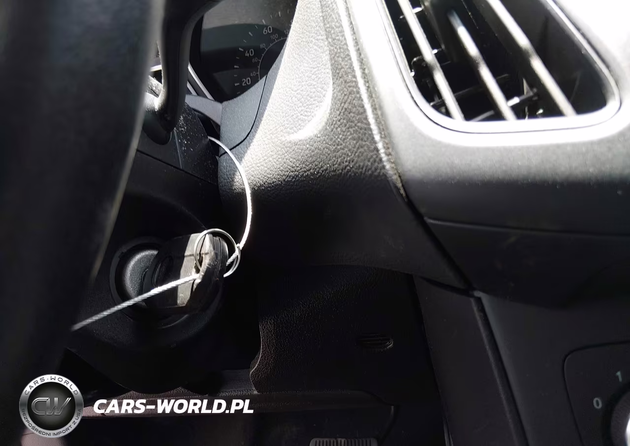 2015 Ford Focus Se VIN:1FADP3K26FL360786 - 11