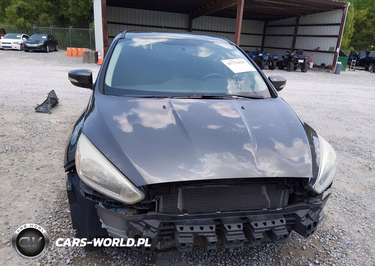 2015 Ford Focus Se VIN:1FADP3K26FL360786 - 6