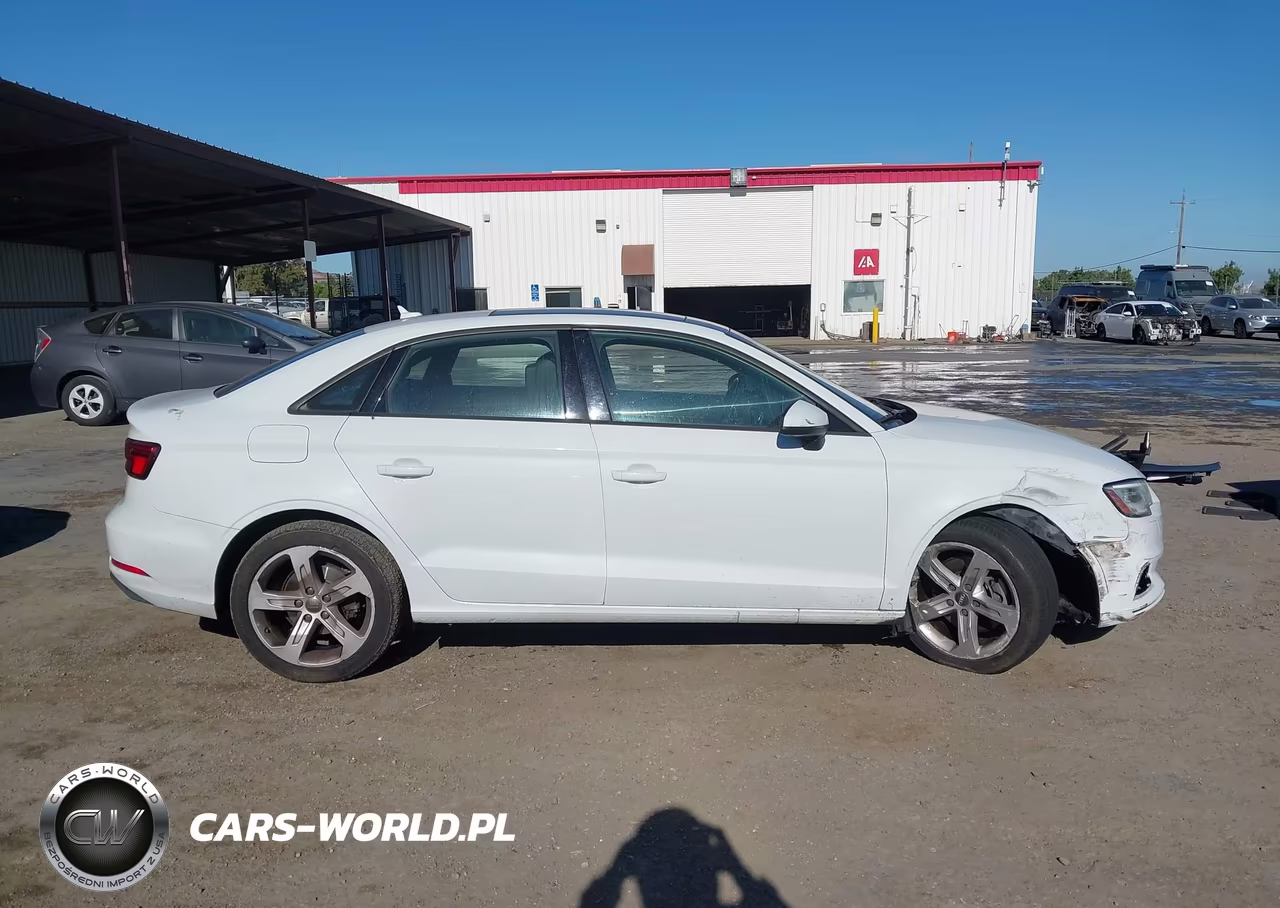 2017 Audi A3 Premium VIN:WAUAUGFF4H1039240 - 13