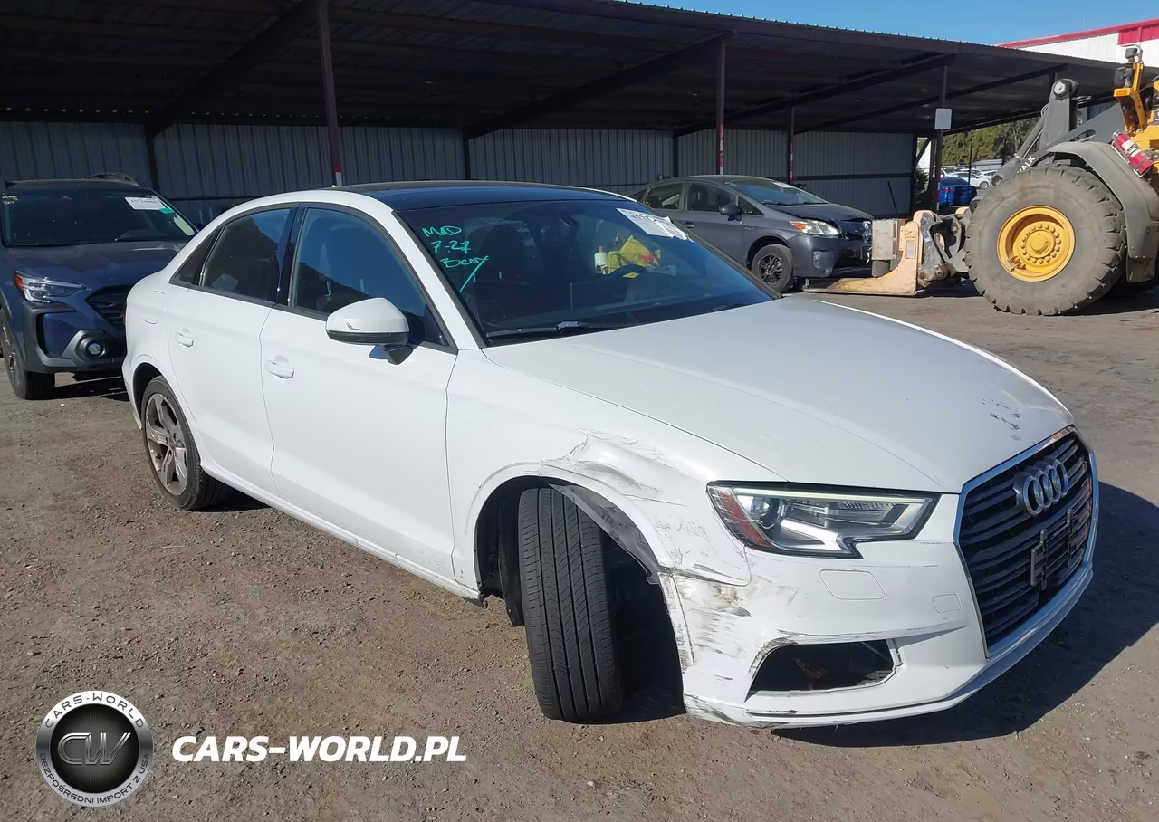 2017 Audi A3 Premium VIN:WAUAUGFF4H1039240 - 6