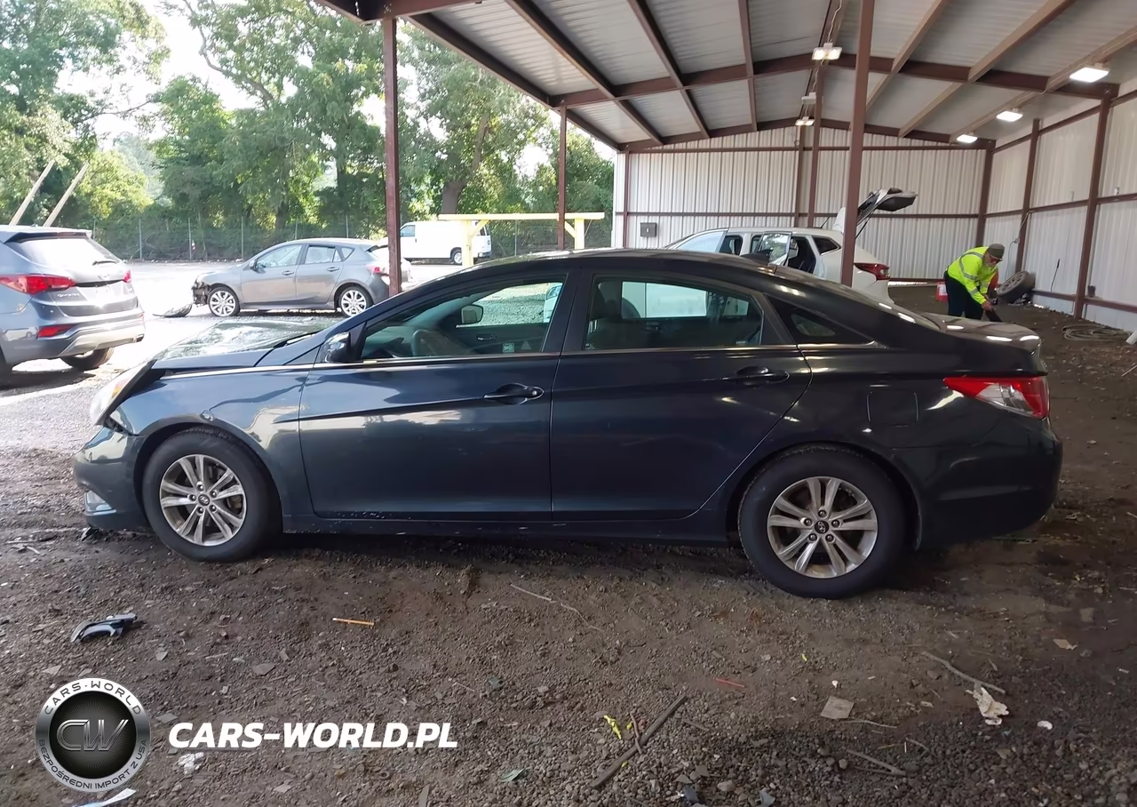 2013 Hyundai Sonata Gls VIN:5NPEB4AC1DH638122 - 14