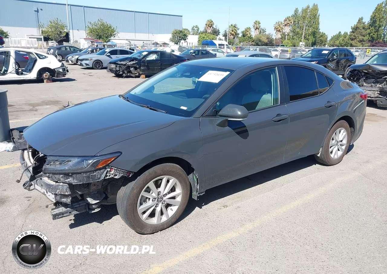 2025 Toyota Camry Le VIN:4T1DAACK9SU623061 - 2