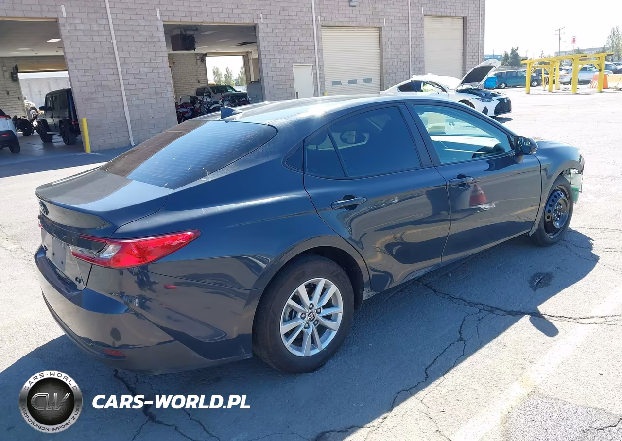 2025 Toyota Camry Le VIN:4T1DAACK9SU623061 - 4