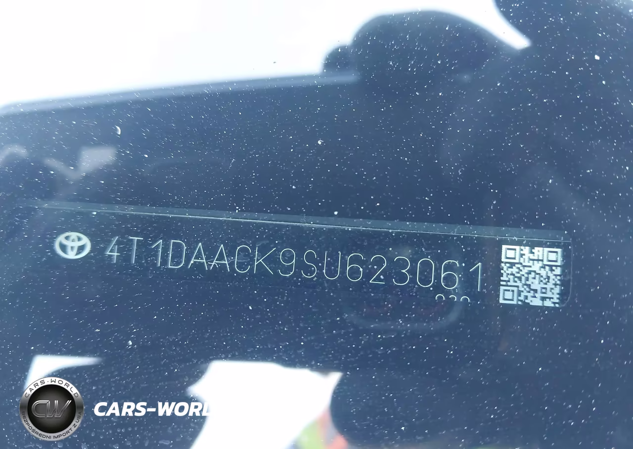 2025 Toyota Camry Le VIN:4T1DAACK9SU623061 - 9