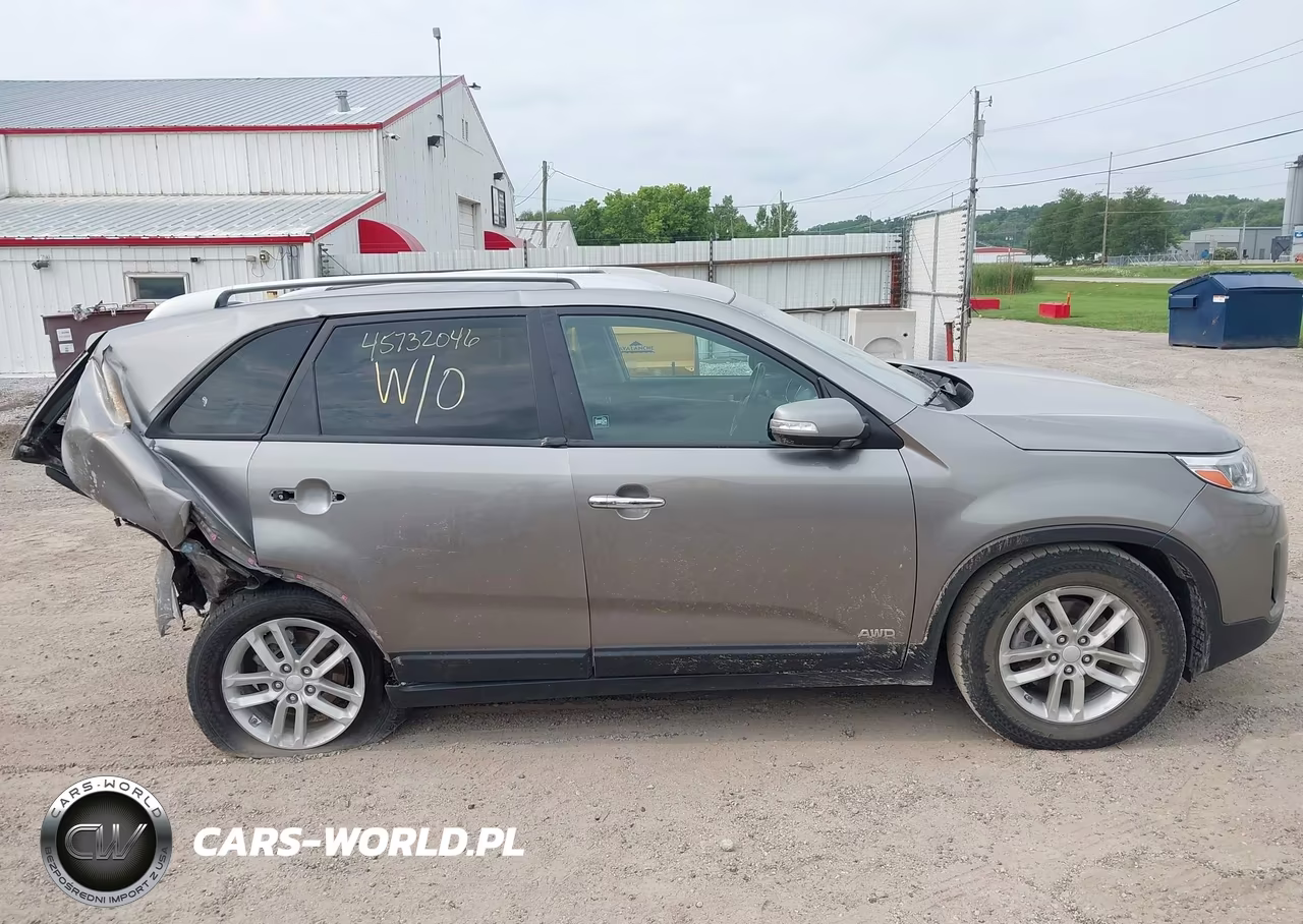 2015 Kia Sorento Lx VIN:5XYKTCA64FG585950 - 13