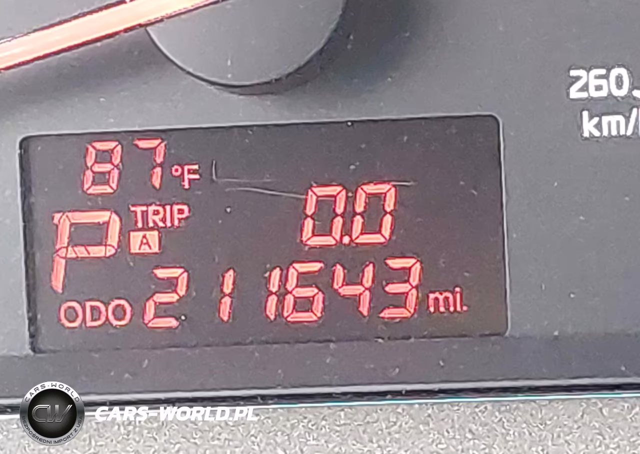 2015 Kia Sorento Lx VIN:5XYKTCA64FG585950 - 15