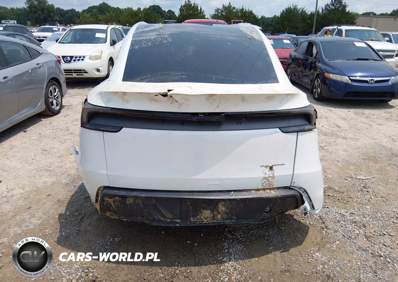 2026 Tesla Model Y All-Wheel Drive-Long Range Launch Series-Premium All-Wheel Drive VIN:7SAYGDEE9TA489790 - 15