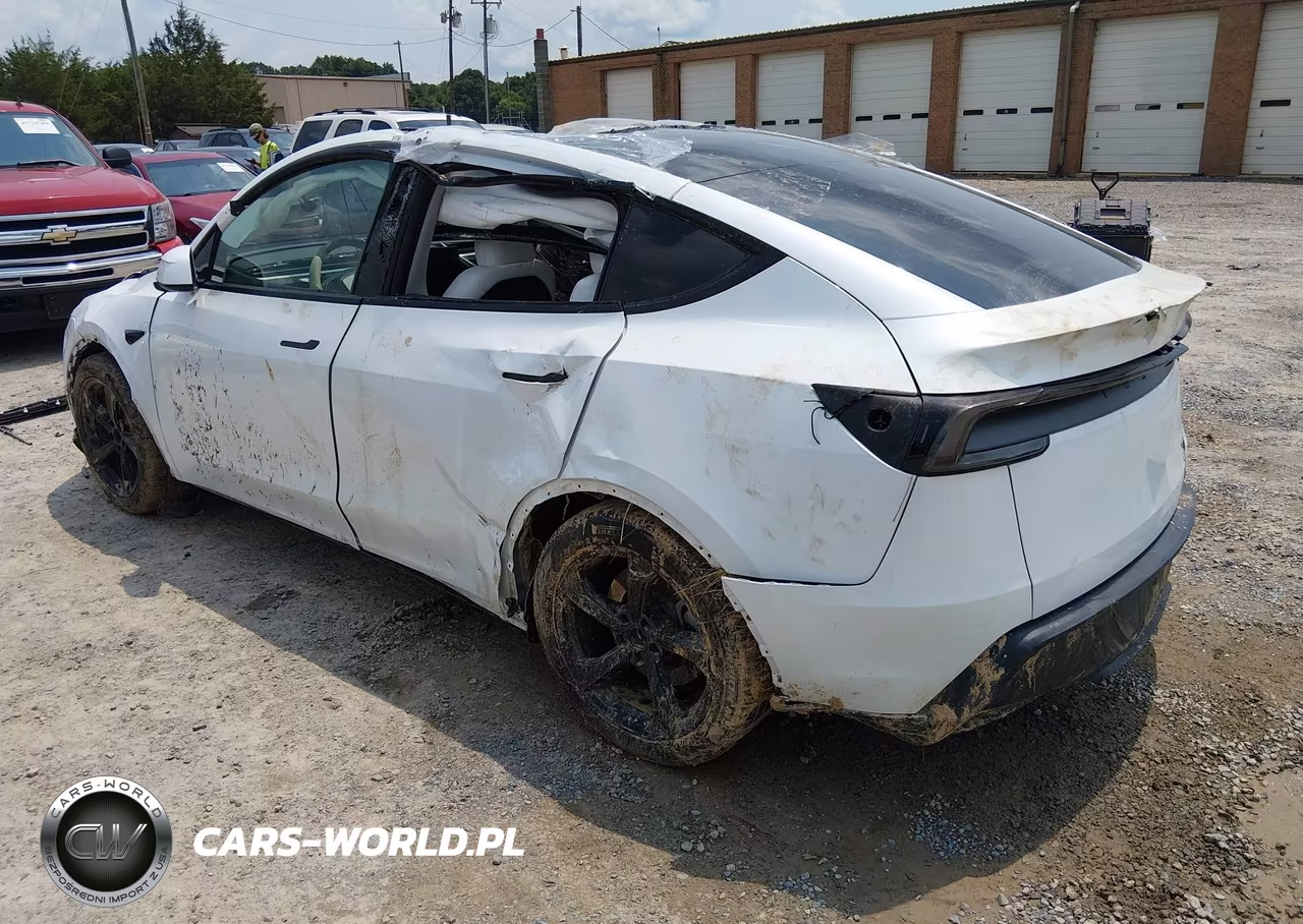 2026 Tesla Model Y All-Wheel Drive-Long Range Launch Series-Premium All-Wheel Drive VIN:7SAYGDEE9TA489790 - 3