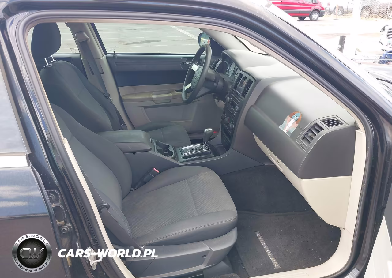 2007 Chrysler 300 VIN:2C3LA43RX7H777050 - 5