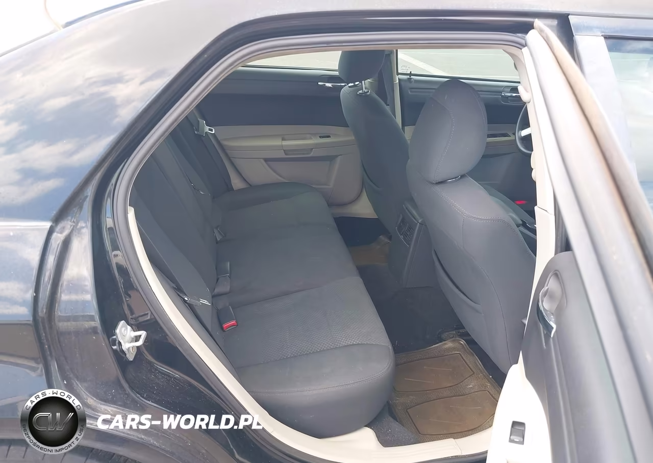 2007 Chrysler 300 VIN:2C3LA43RX7H777050 - 8