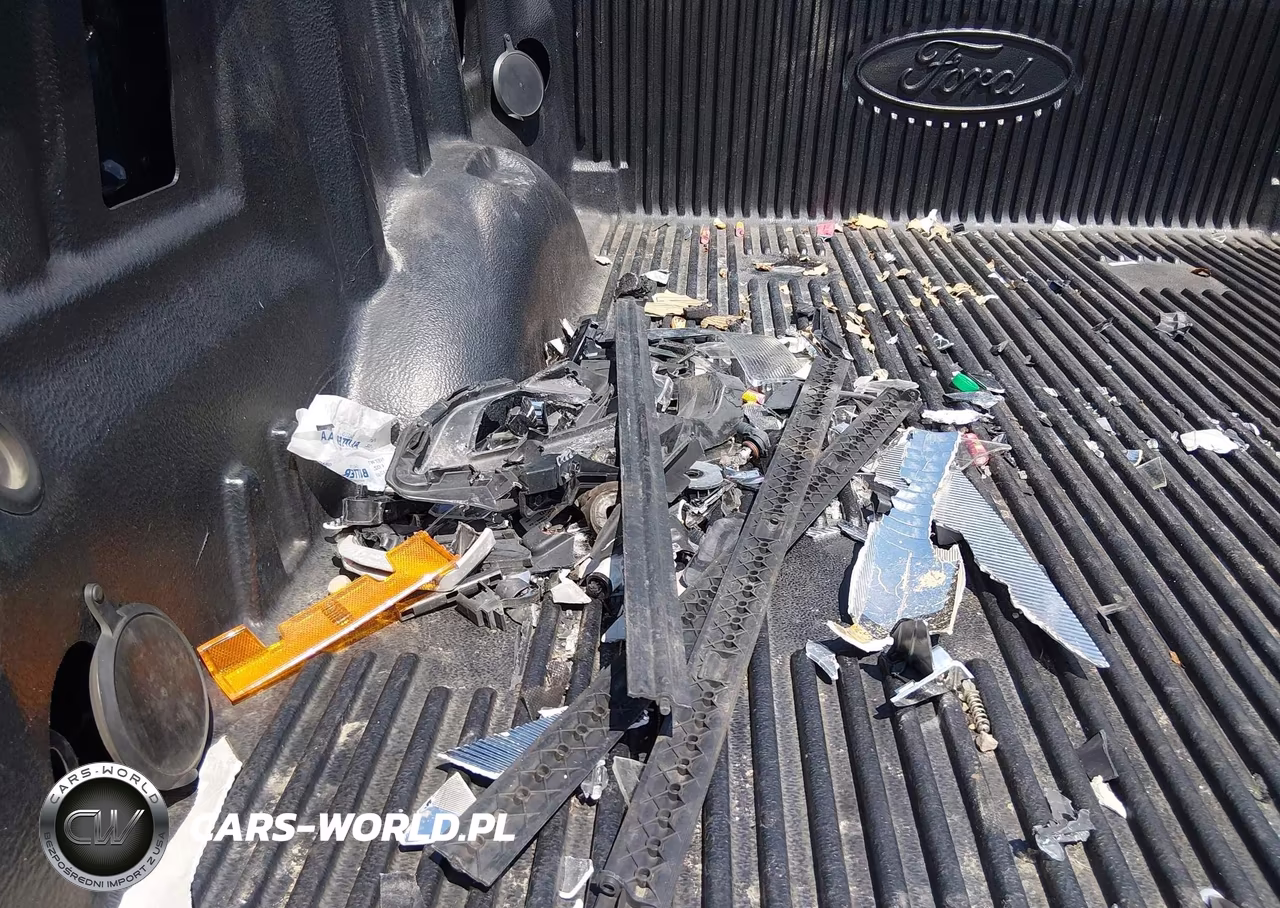 2020 Ford F-150 Xlt VIN:1FTEW1E47LKF25362 - 12