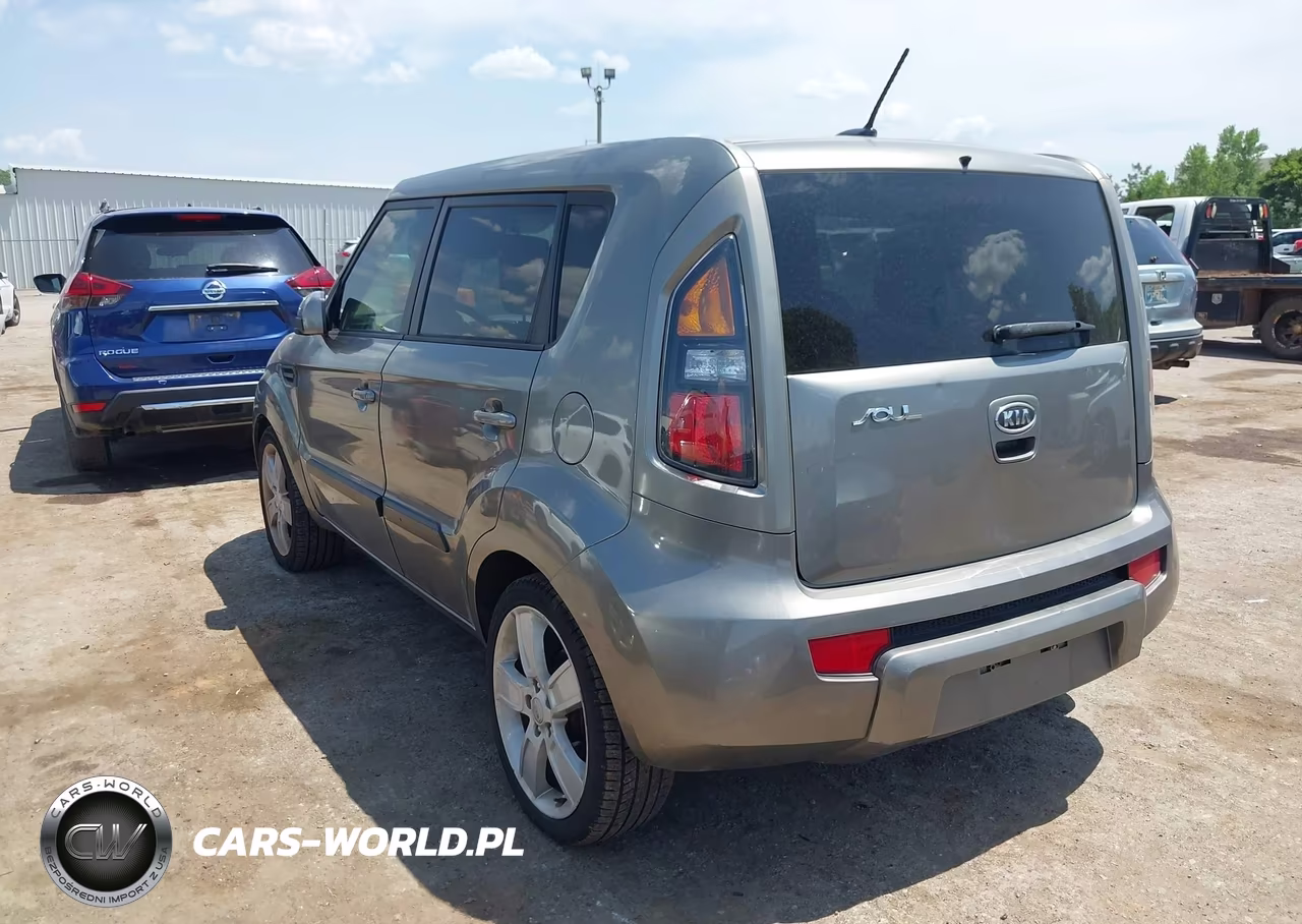 2011 Kia Soul ! VIN:KNDJT2A2XB7319195 - 3