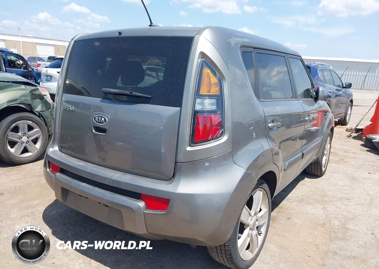 2011 Kia Soul ! VIN:KNDJT2A2XB7319195 - 4