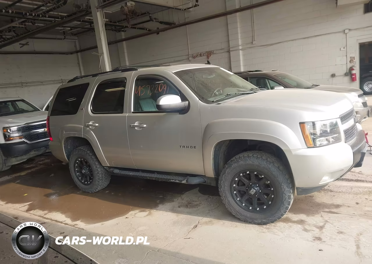 2011 Chevrolet Tahoe Lt VIN:1GNSKBE02BR136272 - 13