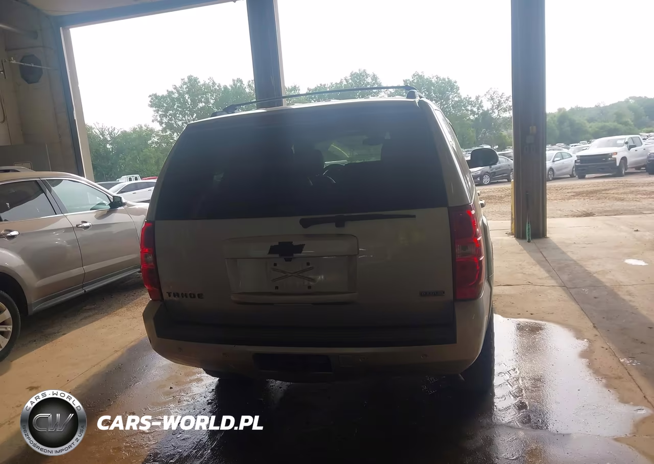 2011 Chevrolet Tahoe Lt VIN:1GNSKBE02BR136272 - 16