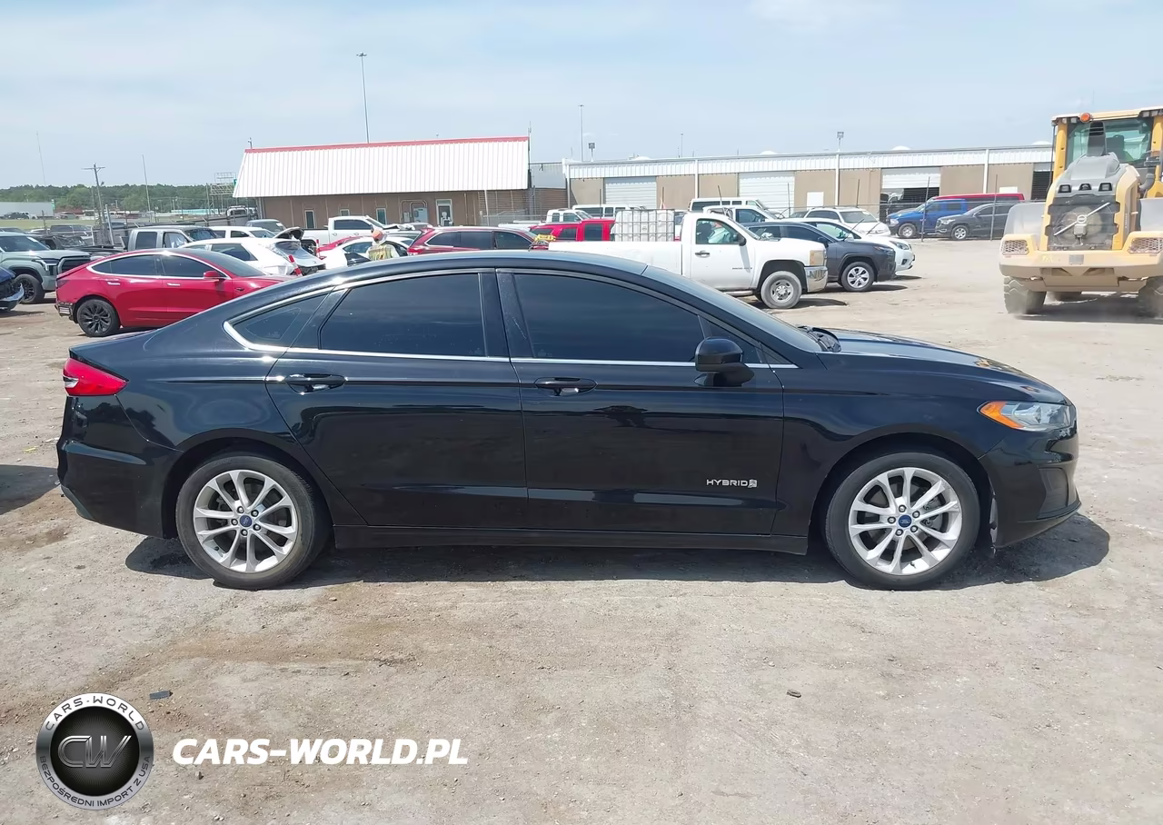2019 Ford Fusion Hybrid Se VIN:3FA6P0LU8KR117094 - 13