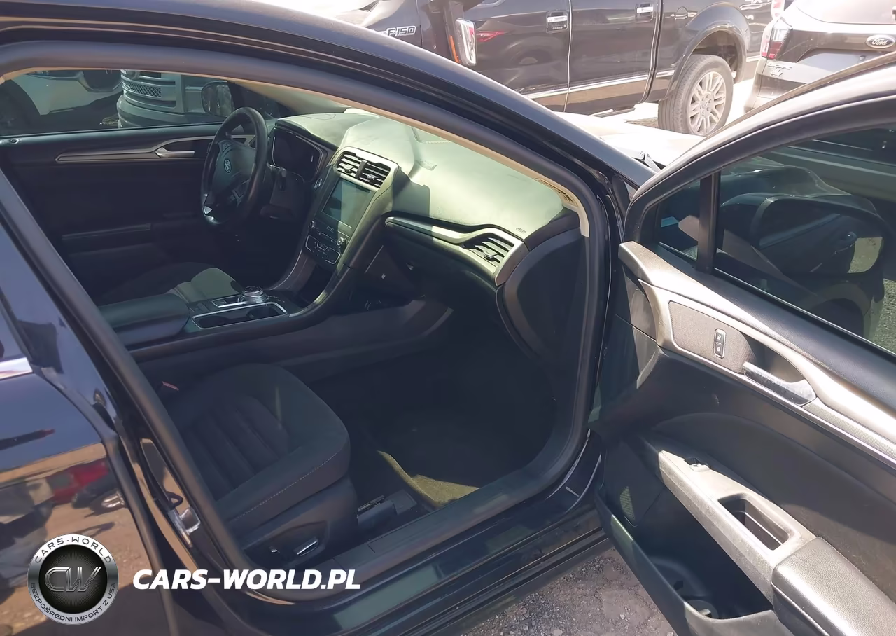 2019 Ford Fusion Hybrid Se VIN:3FA6P0LU8KR117094 - 5