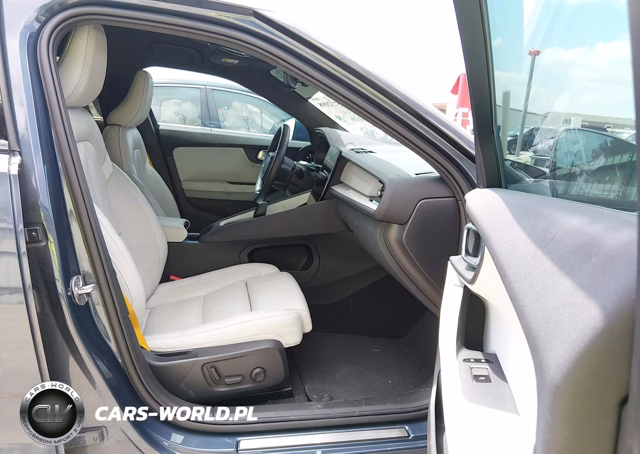 2024 Polestar 2 Long Range Dual Motor Performance Plus VIN:YSMFG3KAXRL220520 - 5