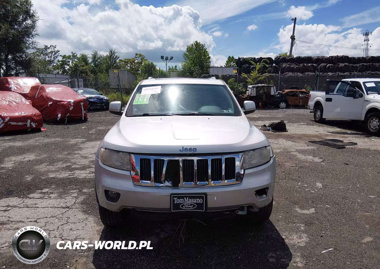 2012 Jeep Grand Cherokee Laredo VIN:1C4RJFAG7CC156932 - 11