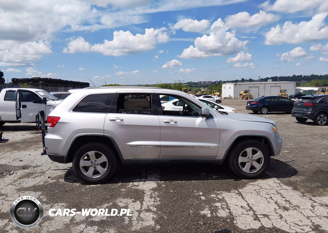 2012 Jeep Grand Cherokee Laredo VIN:1C4RJFAG7CC156932 - 12