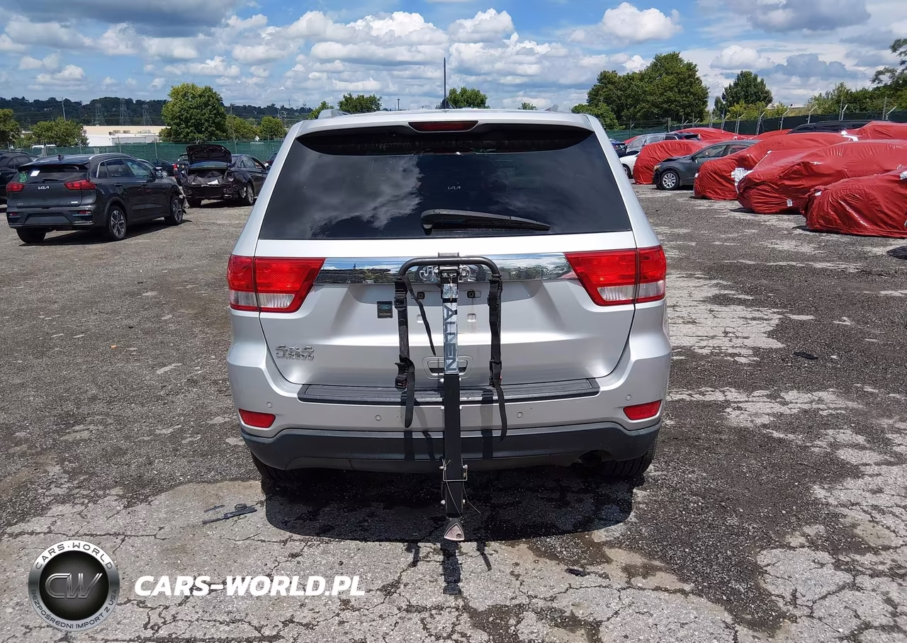 2012 Jeep Grand Cherokee Laredo VIN:1C4RJFAG7CC156932 - 15