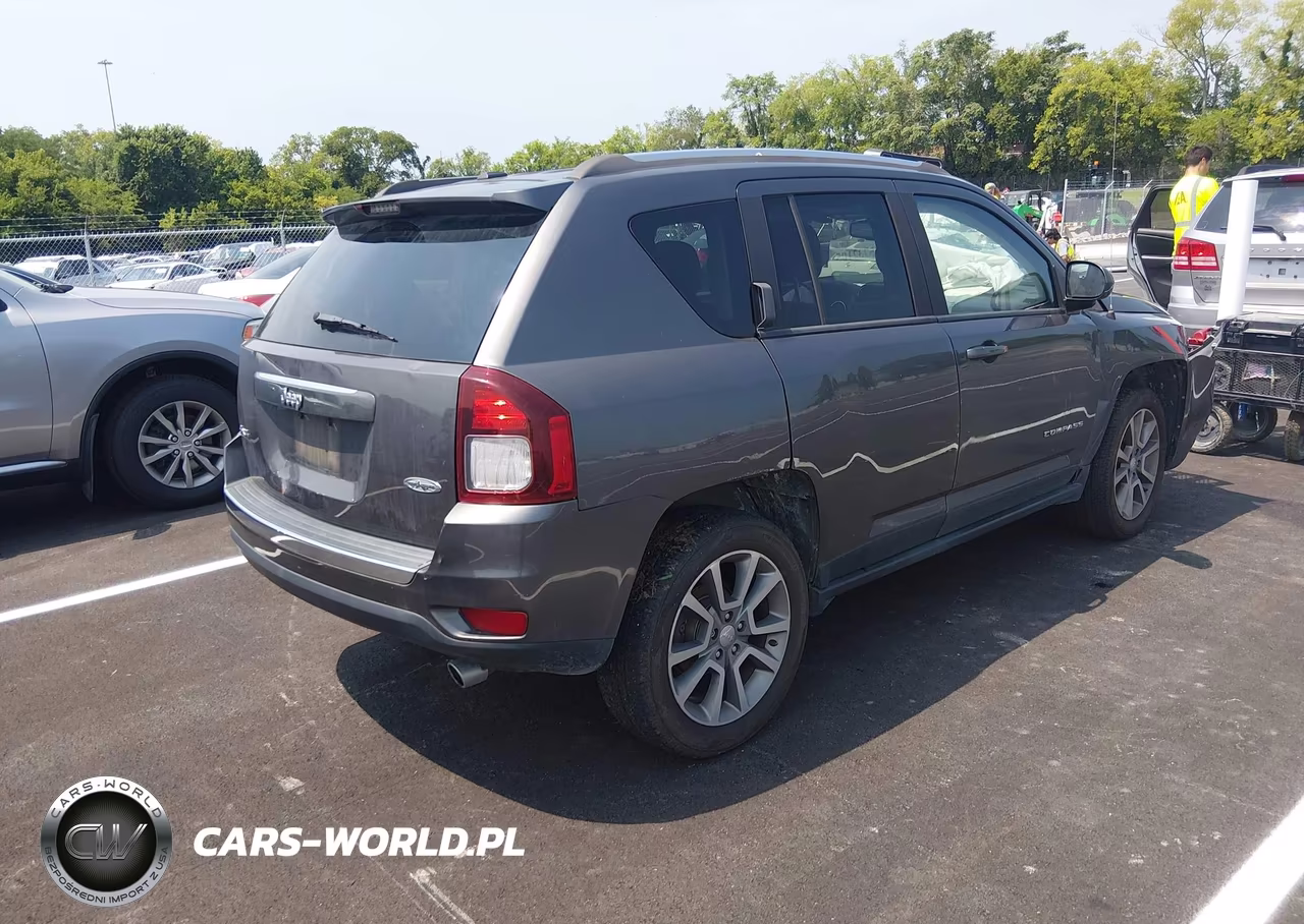 2016 Jeep Compass High Altitude Edition VIN:1C4NJDEB2GD684184 - 4