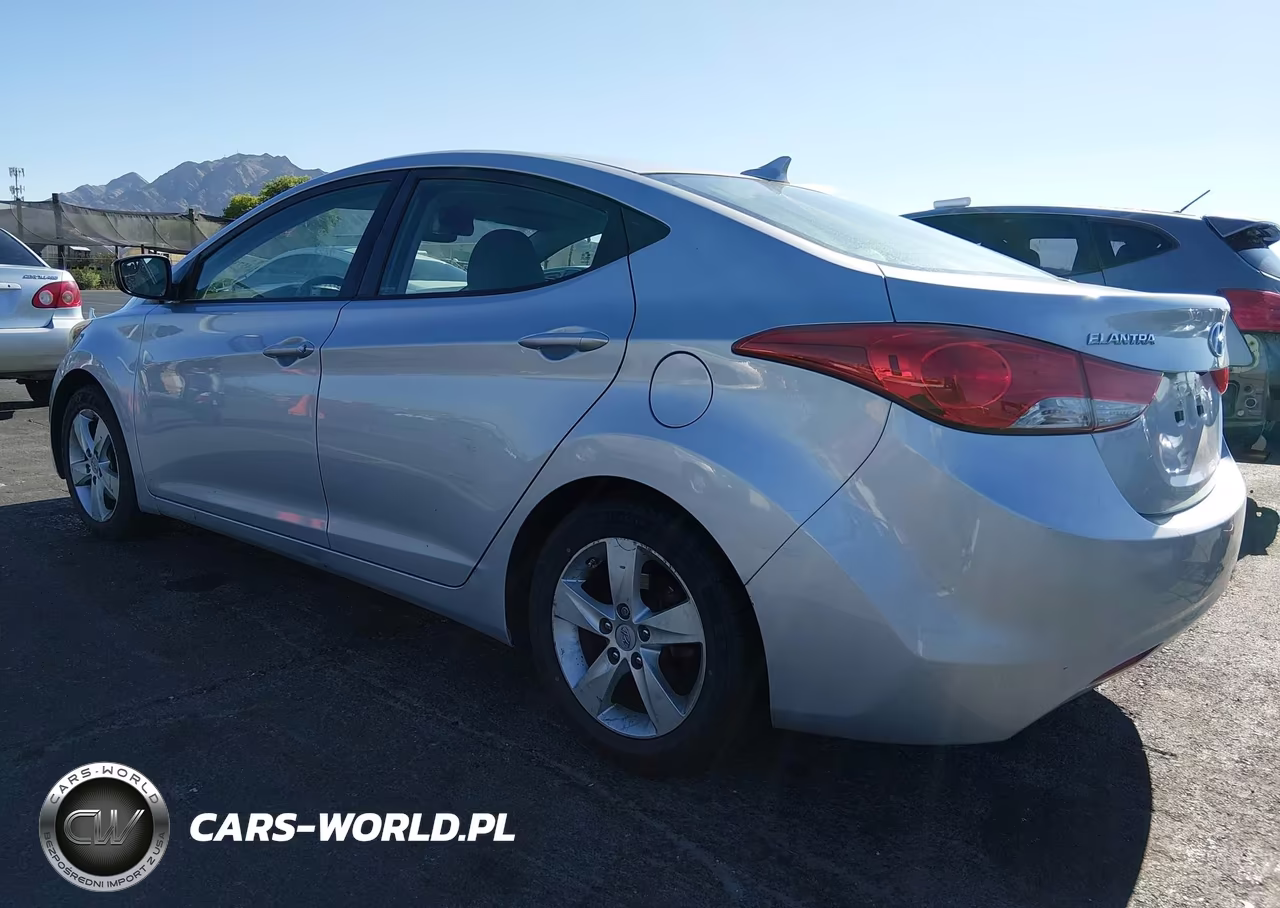 2011 Hyundai Elantra Gls VIN:5NPDH4AE2BH047855 - 3