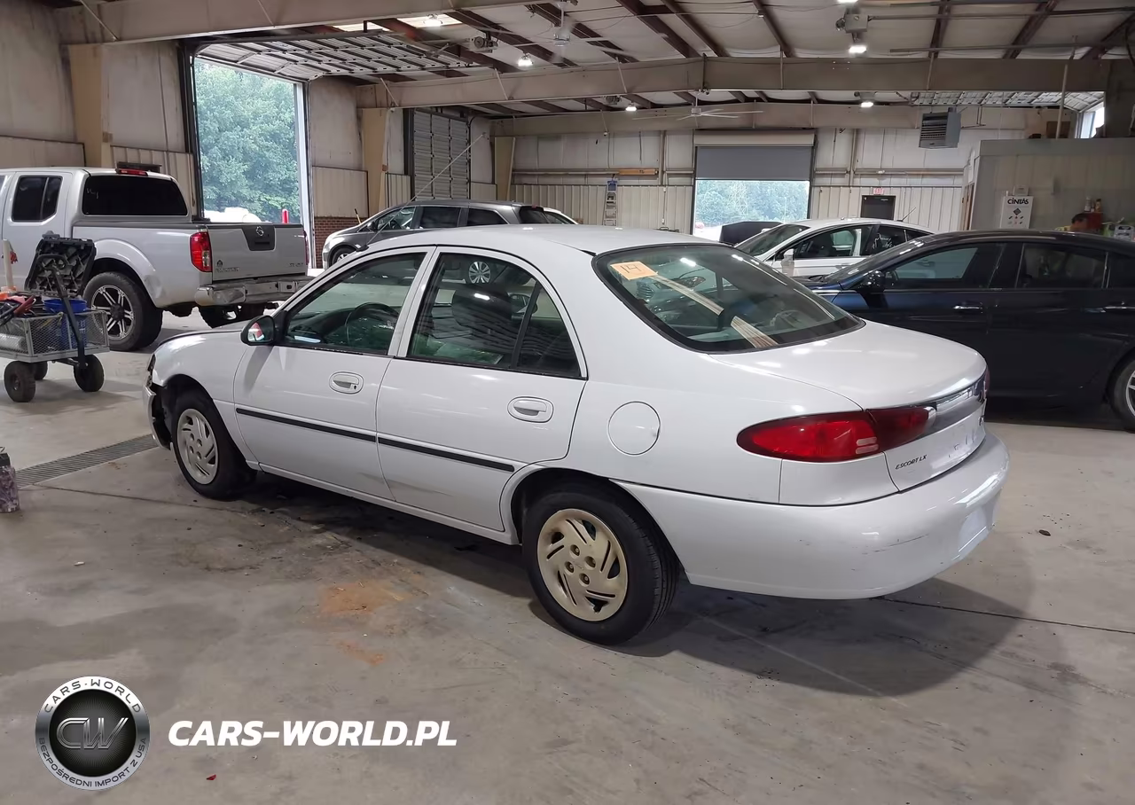 1999 Ford Escort Lx VIN:1FAFP10P4XW179164 - 3