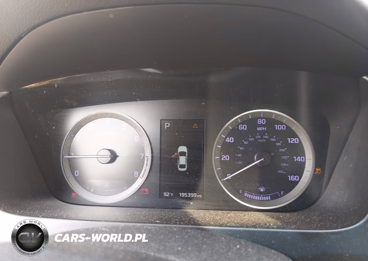 2015 Hyundai Sonata Limited VIN:5NPE34AF5FH085873 - 7