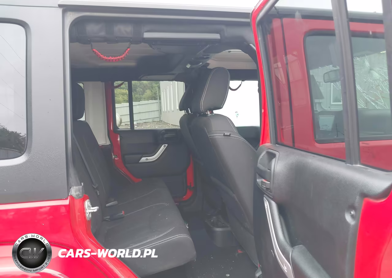 2017 Jeep Wrangler Unlimited Sahara VIN:1C4HJWEG5HL660926 - 8
