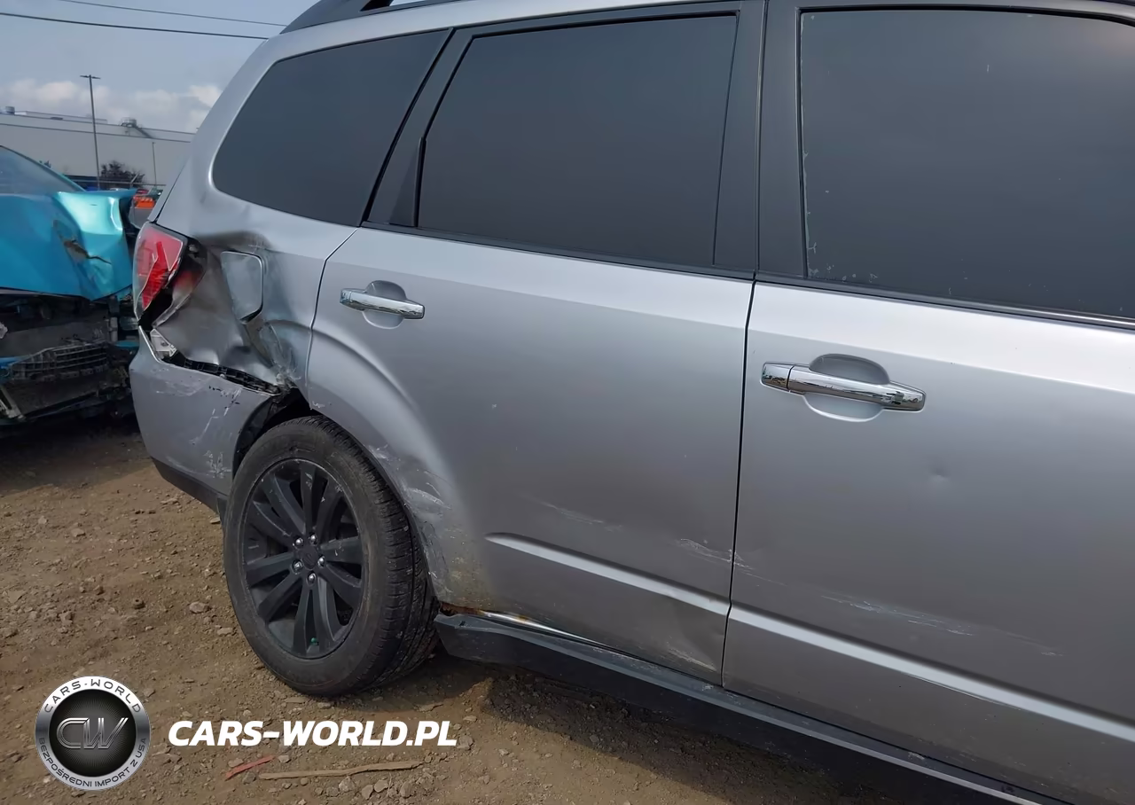 2012 Subaru Forester 2.5X Premium VIN:JF2SHADC7CH459027 - 6