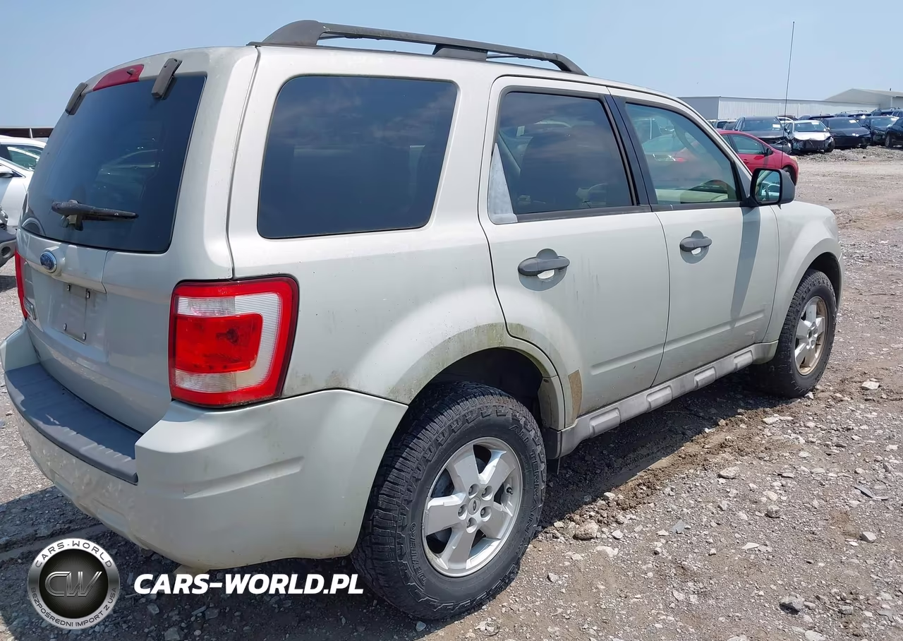 2009 Ford Escape Xlt VIN:1FMCU03G39KB09396 - 4