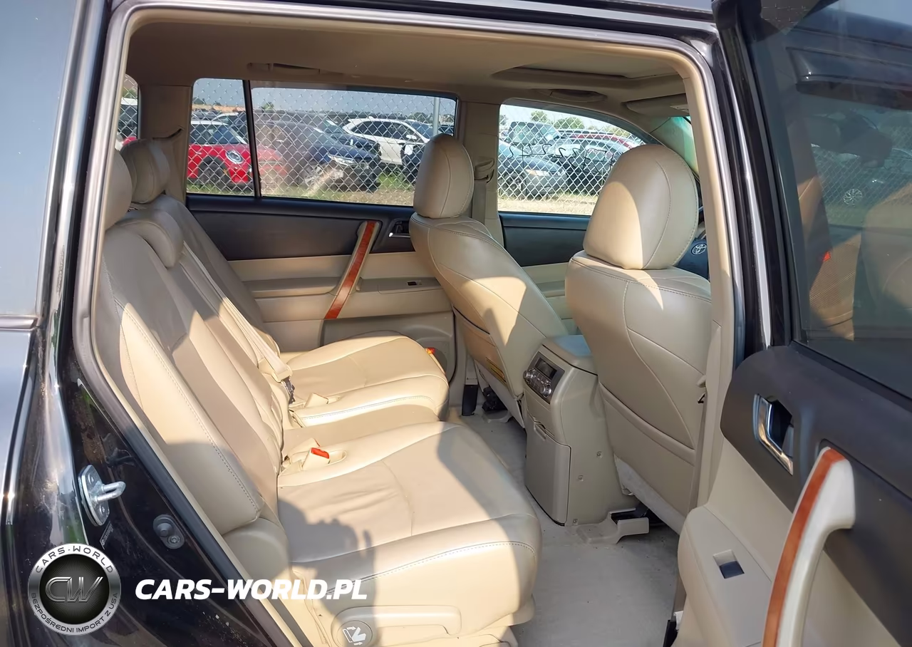 2010 Toyota Highlander Limited V6 VIN:5TDDK3EH2AS030921 - 8