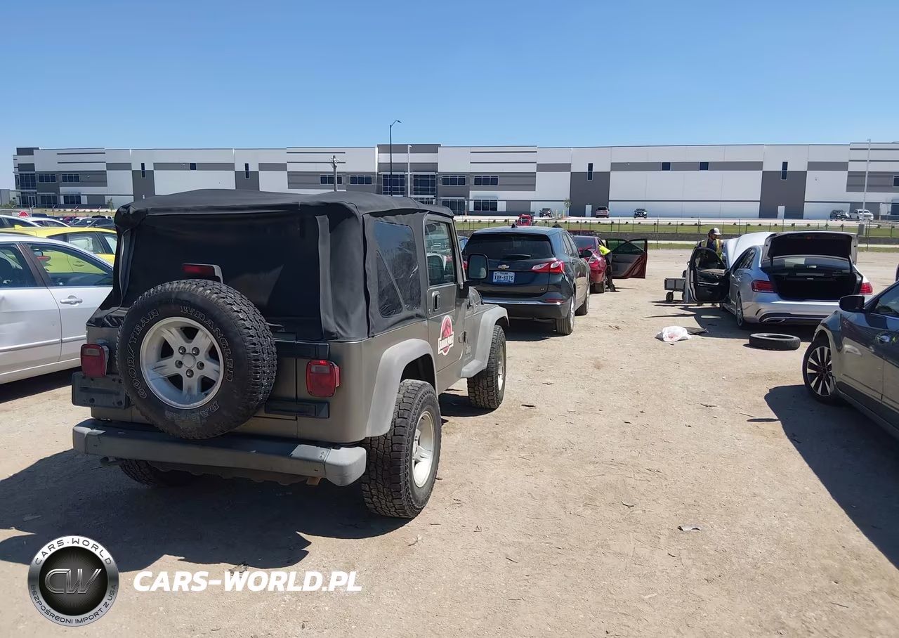 2005 Jeep Wrangler Sport VIN:1J4FA49S15P324005 - 4