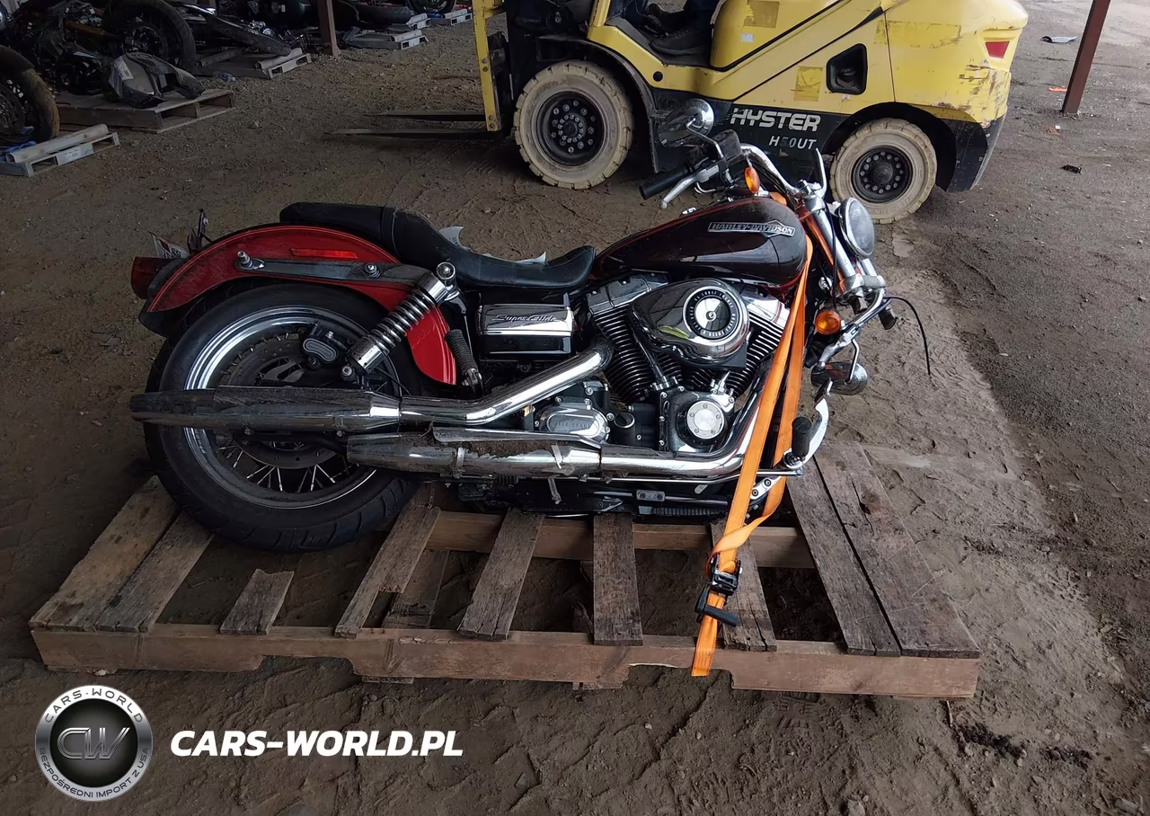 2012 Harley-Davidson Fxdc Dyna Super Glide VIN:1HD1GV411CC317951 - 11