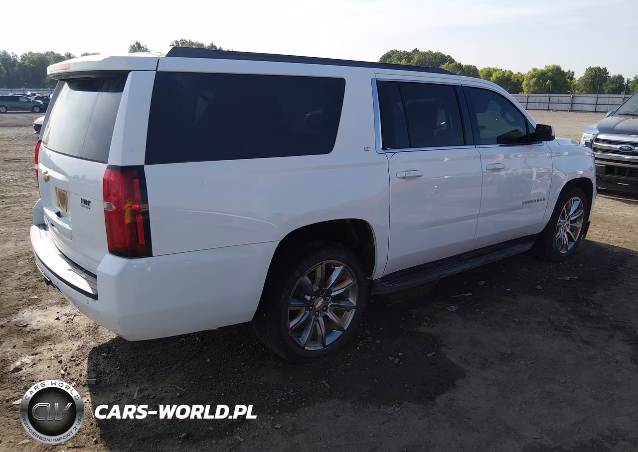 2018 Chevrolet Suburban Lt VIN:1GNSKHKC9JR173139 - 4