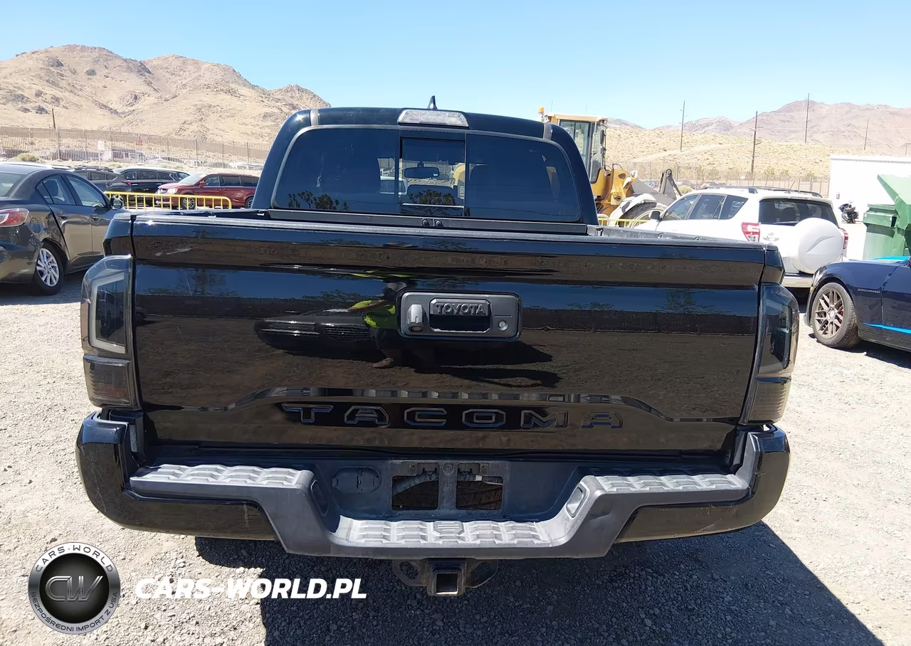 2017 Toyota Tacoma Trd Sport VIN:3TMCZ5ANXHM094715 - 16