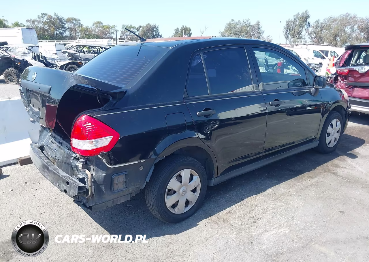 2010 Nissan Versa 1.6 VIN:3N1CC1AP1AL457767 - 4