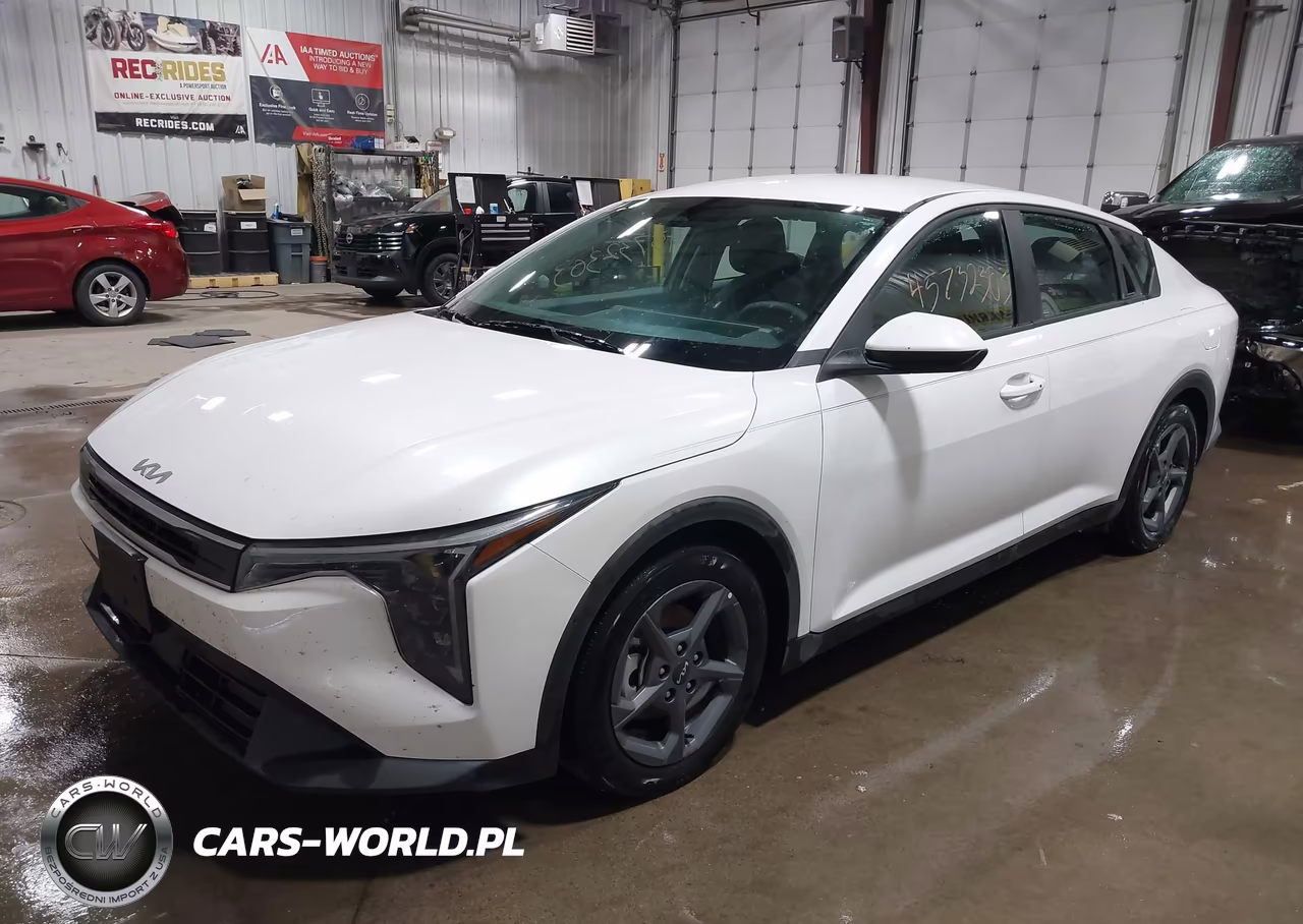 2025 Kia K4 Lxs VIN:3KPFT4DE5SE181346 - 2