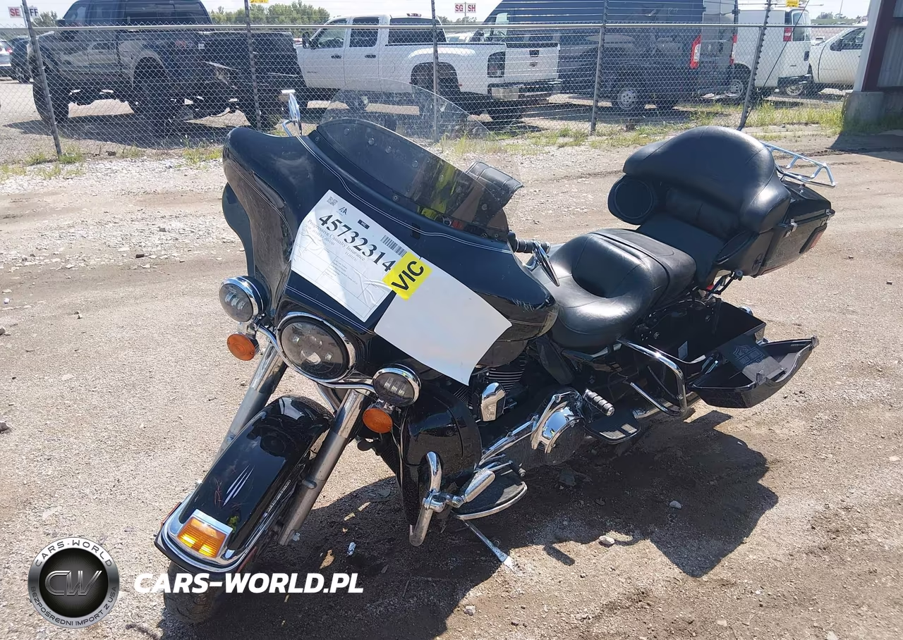 2010 Harley-Davidson Flhtcu VIN:1HD1FC415AB652575 - 2
