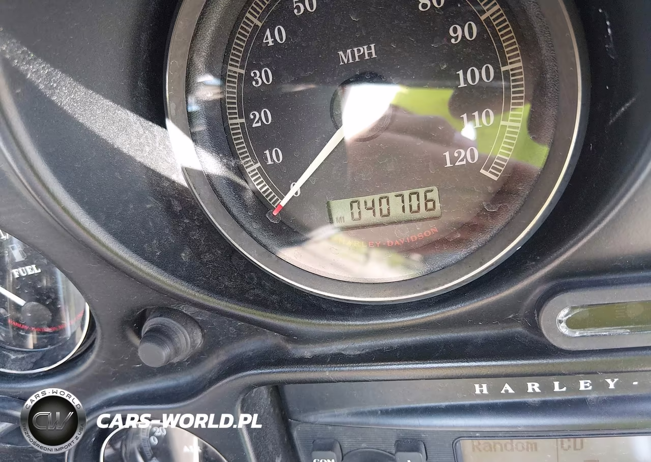 2010 Harley-Davidson Flhtcu VIN:1HD1FC415AB652575 - 7