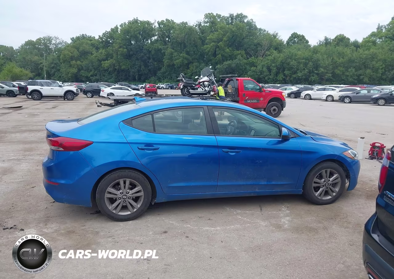2018 Hyundai Elantra Value Edition VIN:5NPD84LF0JH273252 - 13